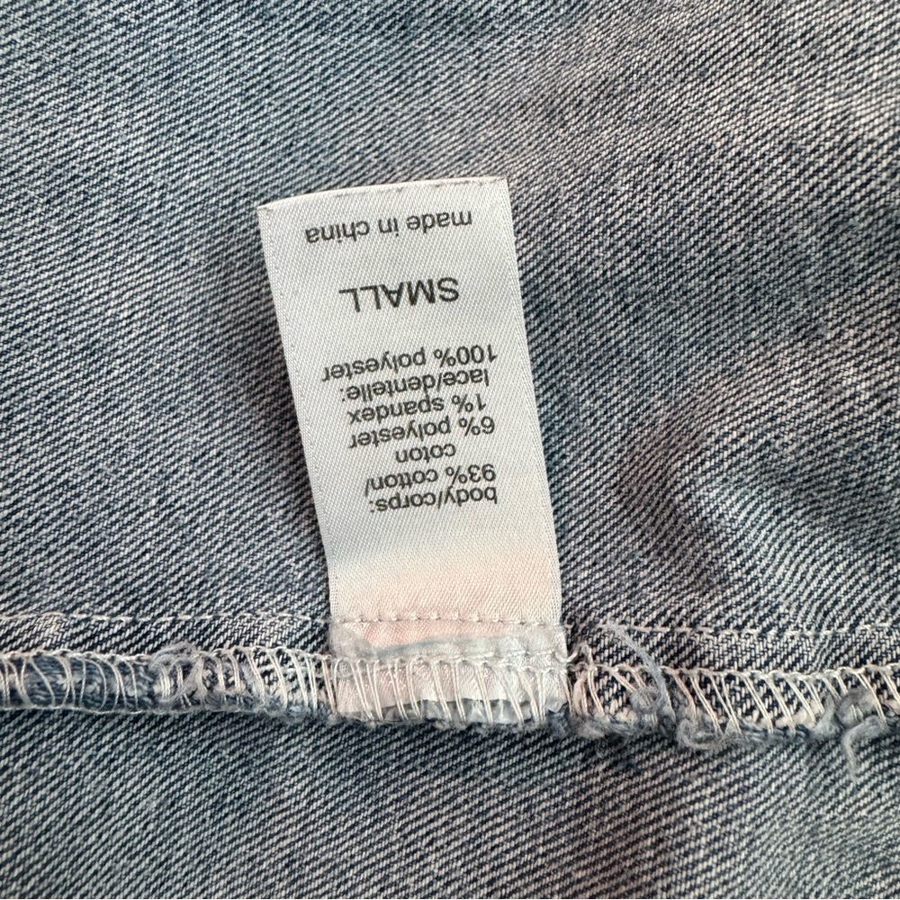 Denim Sleeveless Vest - Picture 6 of 13